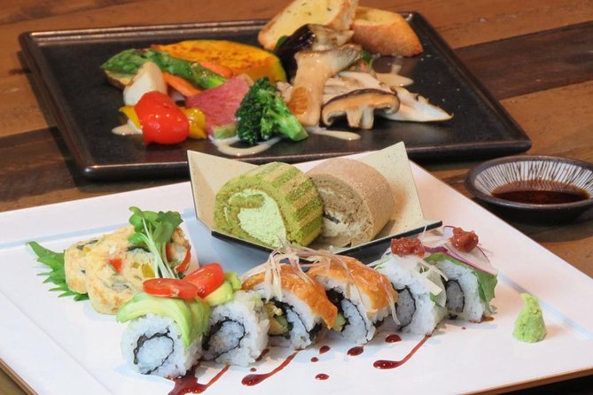 1-Day Snow Monkeys, Zenko-ji Temple & Sake in Nagano - Lunch in Nagano: hot, filling, and timed for the hike
