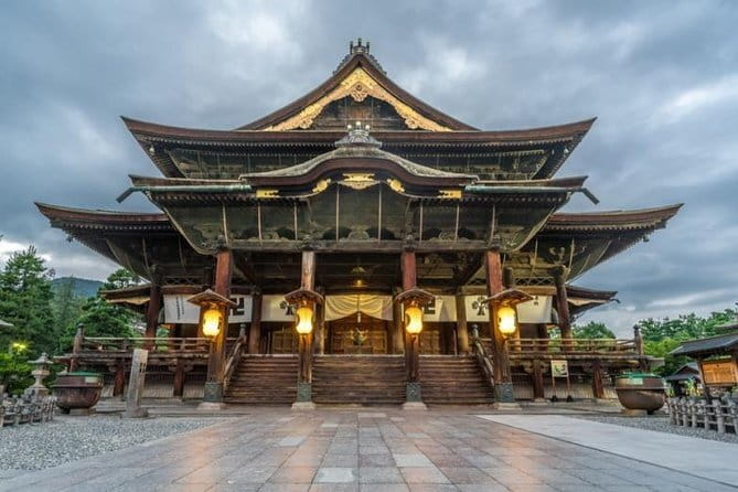 1-Day Togakushi Tour: Soba making, Ninja Town, and Hidden Shrines - Price and logistics, what you’re really paying for