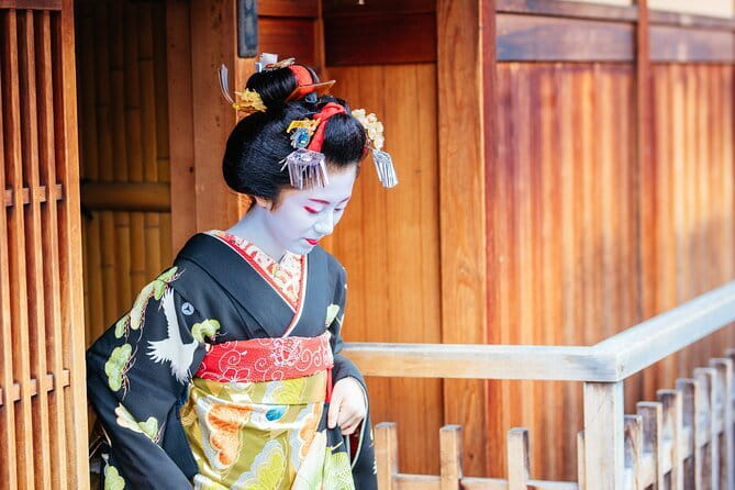 1 Hour Geisha Show in Kyoto - Why this maiko show feels different in Kyoto