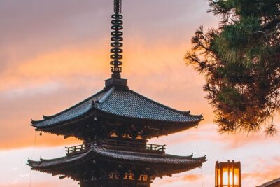 2 Hour Night Walking Tour Throughout Gion with snack