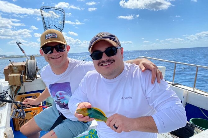 2 hours family fishing in Okinawa - Getting to Kadena Port and what check-in looks like