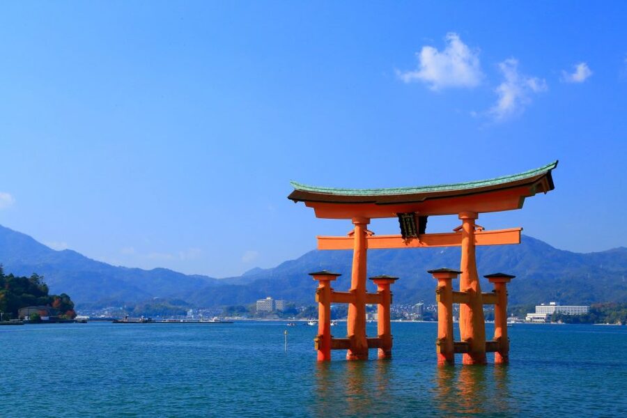 3 Departures: Hiroshima & Miyajima Trip with Indian Lunch - Museum time in Hiroshima, and what happens if it is closed