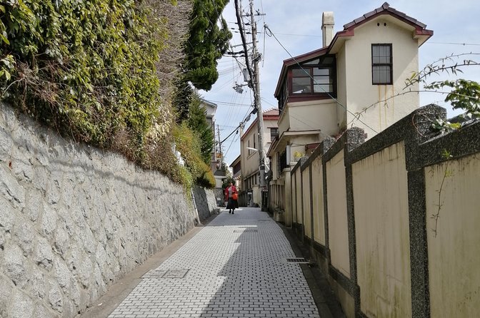 4-Hour Multicultural Kobe Walking Tour with Genuine Kobe Beef - Stop 4: Kobe Muslim Mosque, oldest in Japan