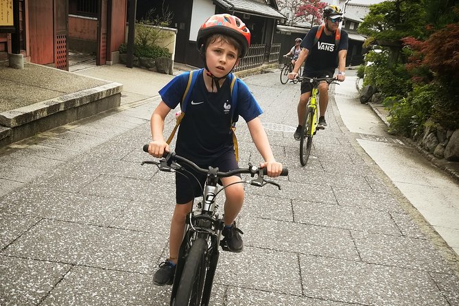 Afternoon Kyoto Bike Tour: Bamboo Forest, Monkeys & Hidden Spots - Stop 2: Arashiyama Bamboo Forest Street, soundscape, and photo strategy