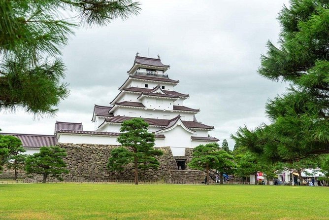 Aizu 6hr Private Tour with Government-Licensed Guide - Suehiro Sake Brewery and Fukushima Museum, craft and perspective