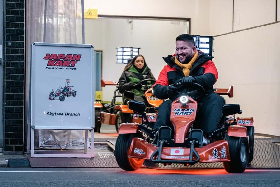 Asakusa/Tokyo Bay & Akihabara Go Karting Tours - Gear rules: shoes, clothing, and staying comfortable in the wind