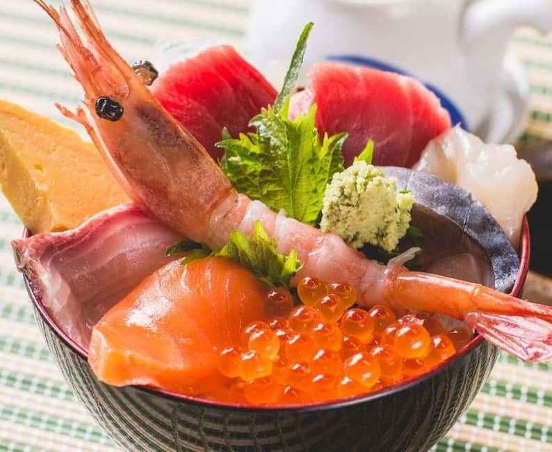 Authentic Sapporo: Nijo Market Seafood Lunch & History Tour - Getting oriented fast at Sapporo Clock Tower