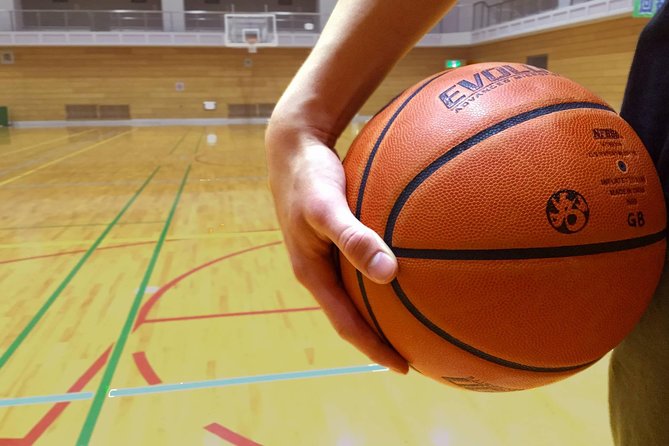 Basketball in Osaka with local players! - What you do once you arrive at the gym