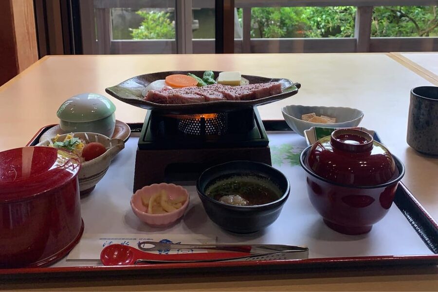 Best of Himeji Castle: 3hr Tour with Licensed Guide - Should You Book It?