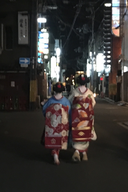 Best of Kyoto: Gion, Geisha, Pagodas & Cobblestones - Ninenzaka and the cobblestone drama you only notice after dark