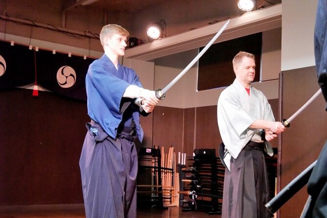 Best Samurai Experience in Tokyo - The Music Finale: Exterminating Bad Guys and Posing for Photos