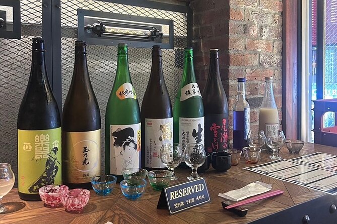 Casual Japanese SAKE tasting and snack experience in Kabukicho - Who should book this sake tasting in Kabukicho?