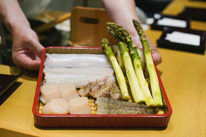 Chef's Choice Sushi and Tempura Luxury Foodie Tour in Ginza - Who should book this tour in Ginza