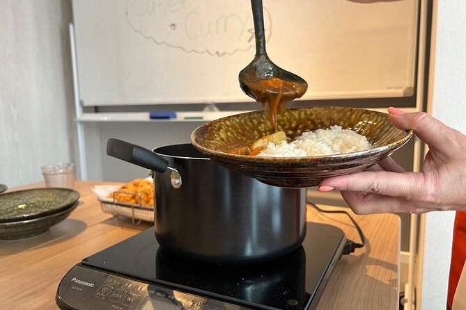 Cooking Ramen&Gyoza/KatsuCurry/Bento/Okonomiyaki+Store Tour@Osaka - English Coaching and the Small-Group Advantage