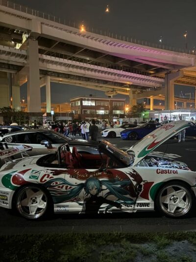 Daikoku cars meet experience by Porsche Macan
