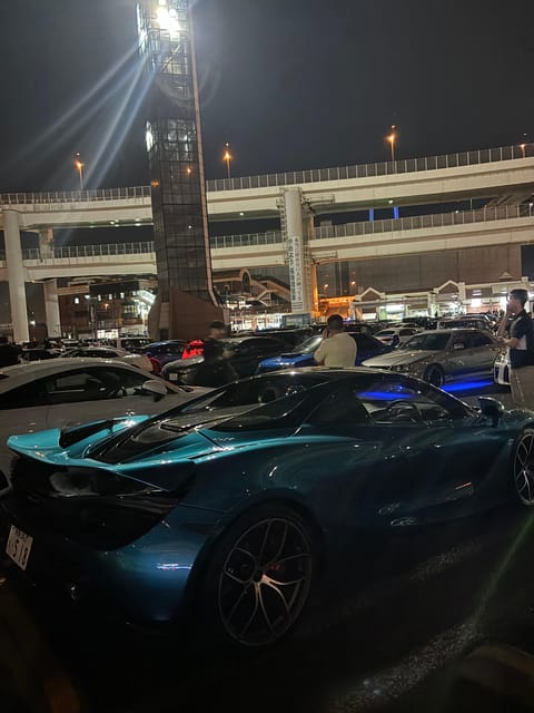 Daikoku cars meet experience by Porsche Macan - Rainbow Bridge drive: Tokyo’s scale, framed from inside the car