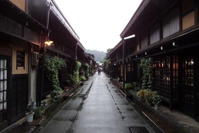 Day Trip for Shirakawago ,Takayama & gujo hachiman from Nagoya - Shopping Stop for Pickles and Soy Bean Ice Cream