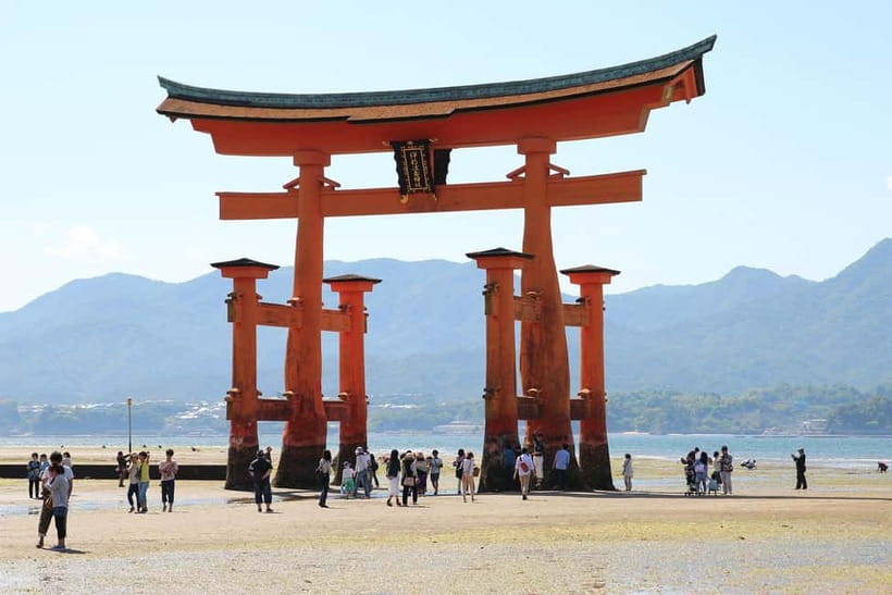 Day Trip to Hiroshima & Miyajima with Itsukushima Shrine - Miyajima Island and the floating torii, in one efficient day