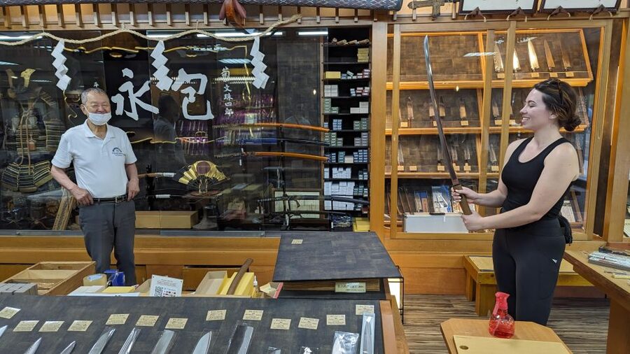 E-Bike Nara Highlights - Todaiji, Knives, Deer, Shrine - Japanese cutlery introduction and knife shopping support