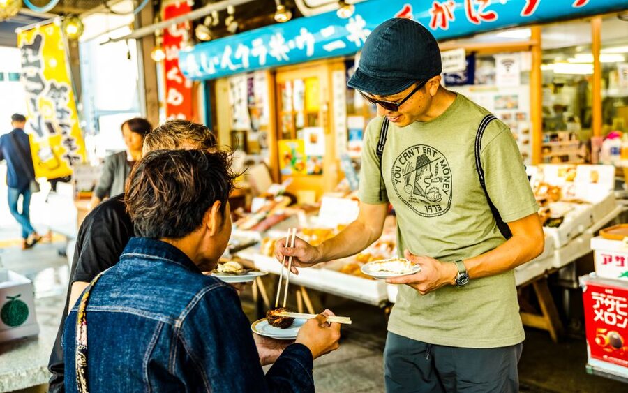 Eat Like a Local in Sapporo – Private & Custom Food Tour - Ganso Ramen Alley: How Sapporo Locals Commit to Miso Ramen