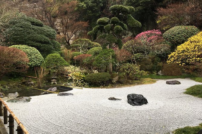 Exciting Kamakura - One Day Tour from Tokyo - Lunch, stamps, tea, and small extras you might not plan yourself
