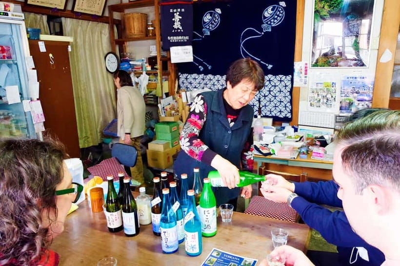 Explore Matsumoto: Castle, Sake & Taste of Local Life - Photo help and guided direction: how this tour saves time