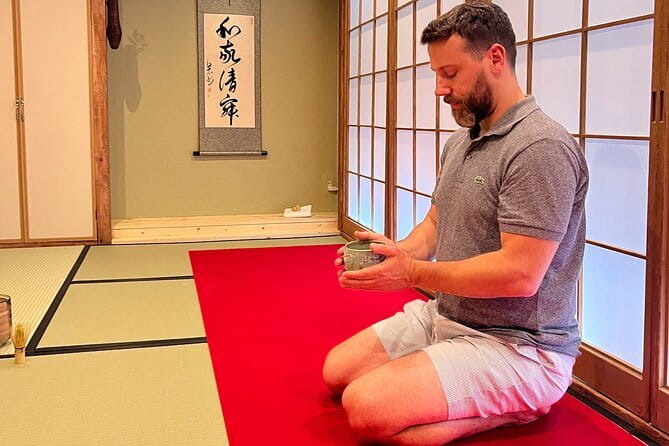 【Family Friendly】Traditional Mochi Pounding Experience - Price and value: is $32.29 for an hour good in Osaka?