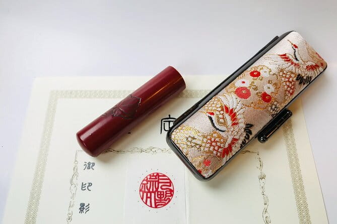 First time in Kamakura? Enjoy a Tour of All Must-sees! - Komachidori (Komachi Street), snacks and shopping that feel local