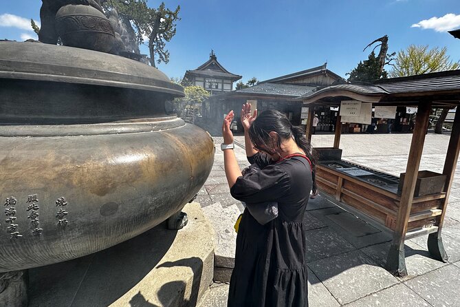 Food & Cultural Walking Tour around Zenkoji temple in Nagano - Back Streets Near Zenkoji: Shrines, Neighborhood Shops, and Everyday Nagano