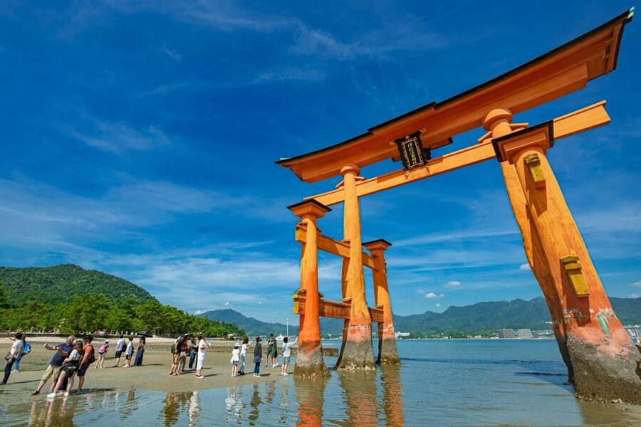 From Hiroshima: Miyajima Island Day Trip with Ropeway Ride - Meeting at Hiroshima Station and Finding Your Guide Fast