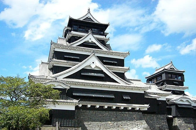 From Kumamoto : Mt.Aso and Takachiho All-inclusive Private Tour - Kamishikimi Kumanoimasu Shrine: Calm Forest Walk Time