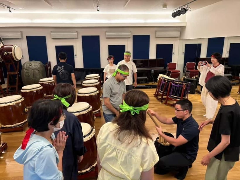 From Kyoto: Japanese Drum Taiko Workshop in Osaka - The Costume Photo Moment: Happi and Hachimaki