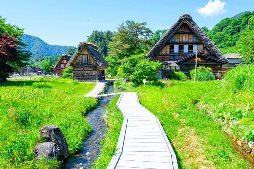 From Nagoya: Gujo, Hida Takayama, and Shirakawa-go Day Tour - A one-day loop from Nagoya: what 11 hours really means