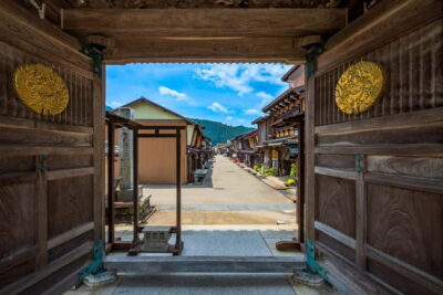 Gujo, Hida Takayama, and Shirakawa-go Day Tour