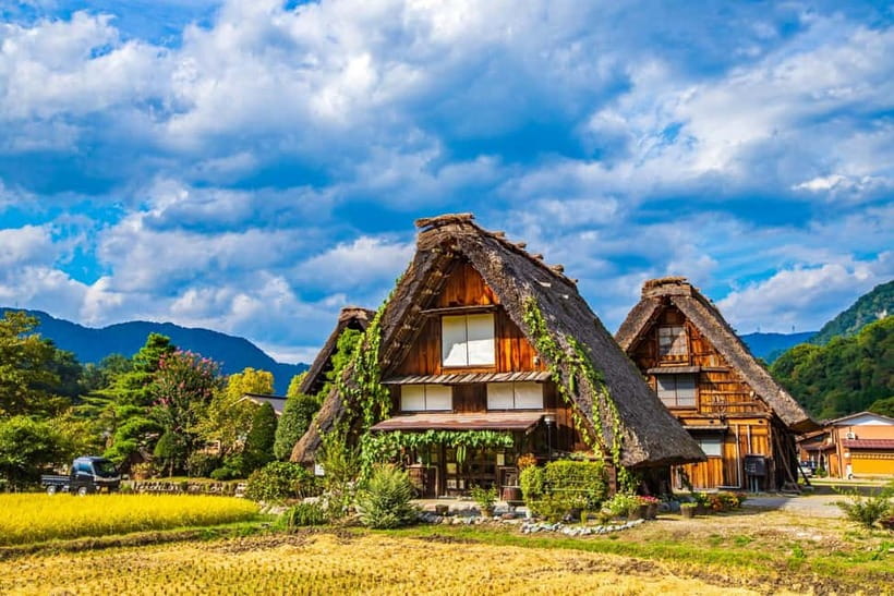 From Nagoya: Hida Takayama & Shirakawa-go Tour w/Opt. Lunch - The guide’s role, and why it shows in the small details
