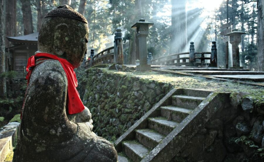 From Osaka/Kyoto: Mount Koya & Wakayama Private Day Trip . - Shirahama and Sandanbeki Cave: when the day turns coastal