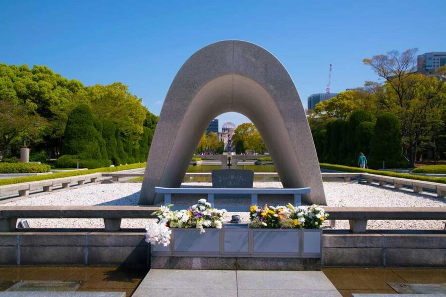 From Osaka/Kyoto/Nara: Hiroshima and Miyajima Private Tour - From Osaka, Kyoto, or Nara: the ride that sets the tone