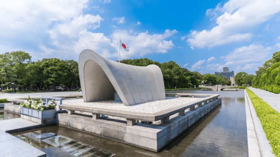 From Osaka/Kyoto/Nara: Hiroshima and Miyajima Private Tour - Price and value: $699 per group, and when it pays off