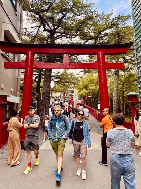 From Tokyo: Full-Day Mount Fuji Tour in English or Spanish - Arakurayama Sengen Park Observatory: Shrine Photos and the Famous Angles