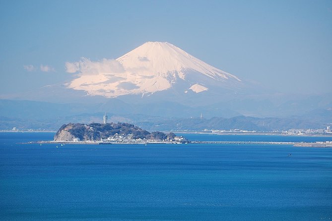 From Tokyo: Kamakura & Enoshima 1-Day Bus Tour - Guides Make The Day: Omar, Chen, Yuki, and the Pro-Level Helpers