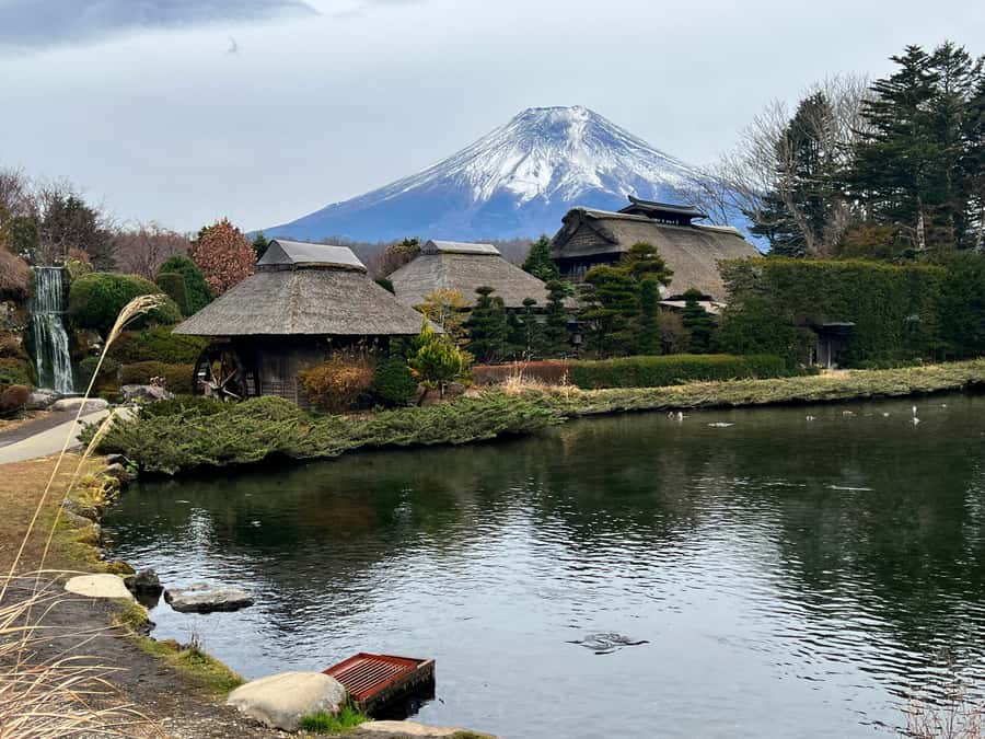 From Tokyo: Mount Fuji and Hakone Private Day Trip - Start with Subaru 5th Station, then add meaning with a shrine stop