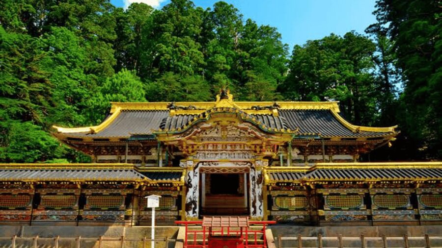 From Tokyo: Nikko World Heritage Full Day Private Tour - Nikko Toshogu Shrine, from Yomeimon Gate to the sleeping cat