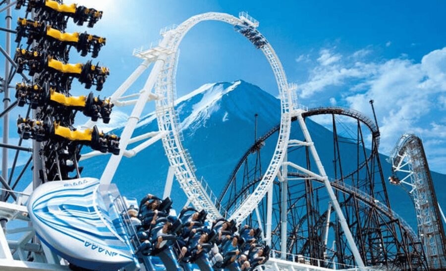 Fuji-Q Highland Amusement Park:Private Day tour by Alphard - 8 hours, with a real on-site riding window