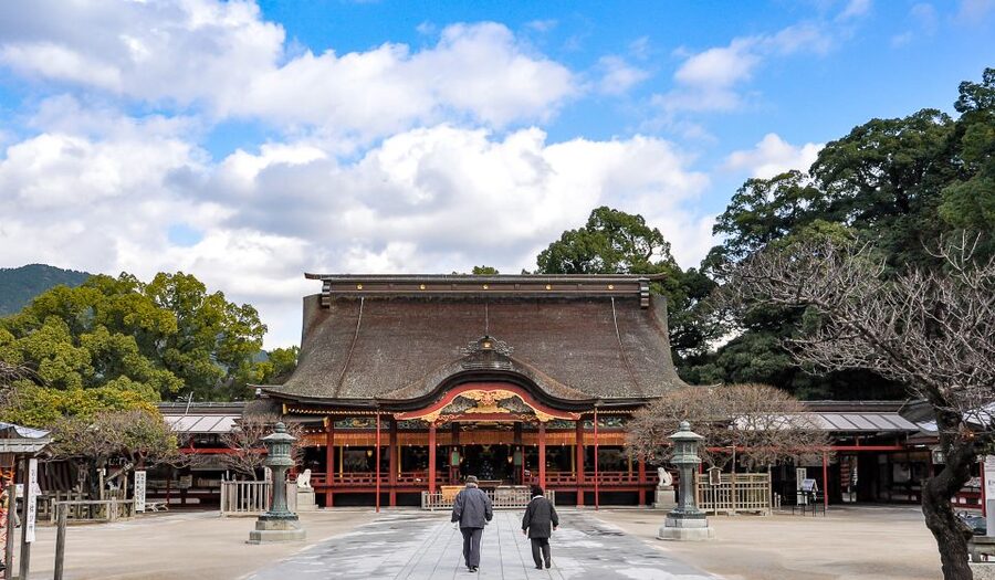 Fukuoka Private and Personalized Walking Tour with a Local - Starting in the right place: pickup and meeting points in Hakata