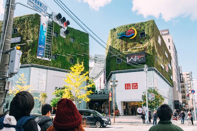 Fukuoka Your Way: 100% Customisable Private Tour with Local Guide - Tochoji Temple and the giant wooden Buddha moment