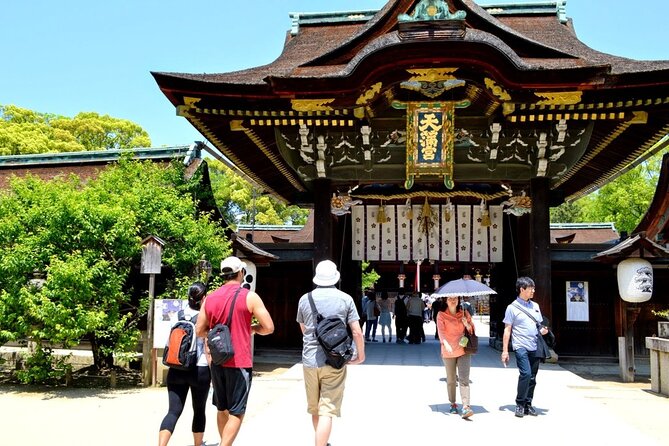 GEMS of WEST KYOTO on a BIKE! - Guides you might meet, and how their style changes the day