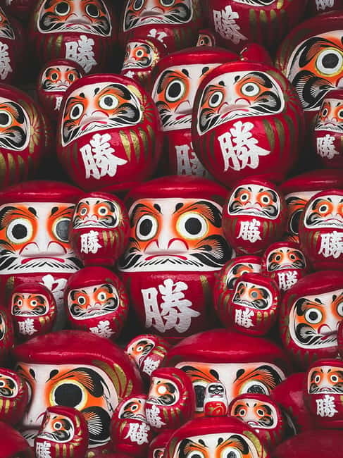 Get to know Minoo from Osaka. Katsuoji Temple, Ryuanji Waterfall and Ryuanji Temple - HEP FIVE start point and the simple Osaka transit rhythm