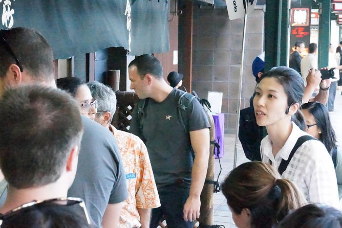Gion Walking Tour by Night - Small-group upgrade options, and when you should choose them