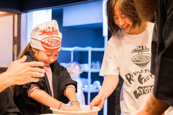 Gyoza Cooking Class in Kyoto: Traditional Japanese Dumplings - Choosing fillings: how to make gyoza taste like you
