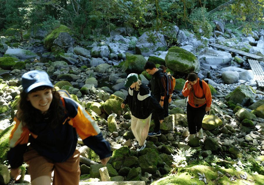 Hakone Hachiri: Old Tokaido Highway Hiking Tour - Meeting at Hakone-Yumoto and Getting Set for Walking